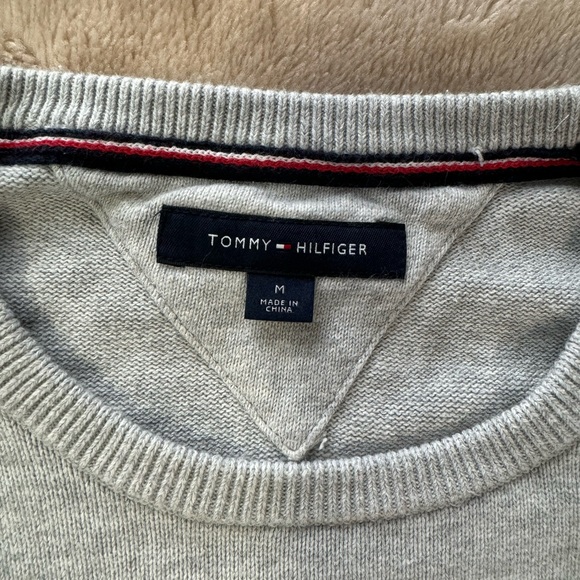 Tommy Hilfiger Crew Neck Sweater - Picture 2 of 8